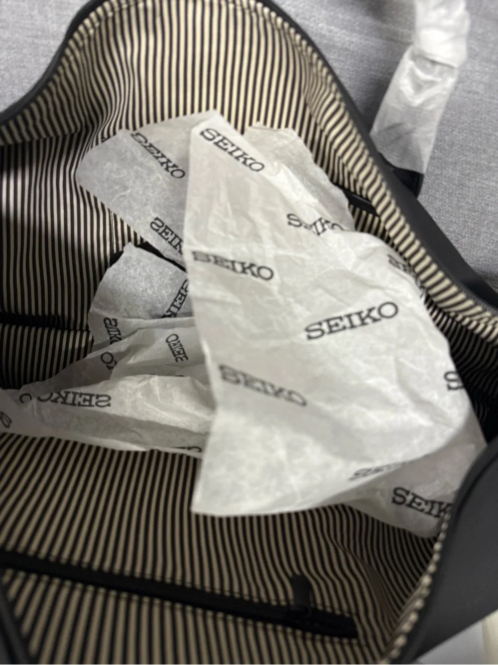 Seiko Black Men's Duffel Bag with adjustable strap